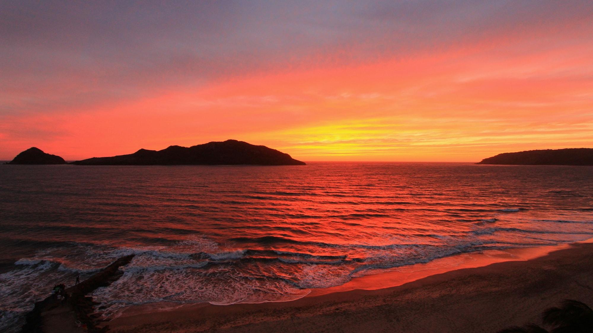 Las Flores Beach Resort Mazatlan Dış mekan fotoğraf