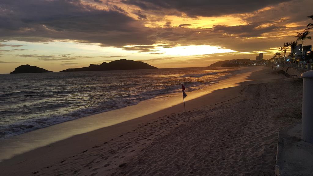 Las Flores Beach Resort Mazatlan Dış mekan fotoğraf